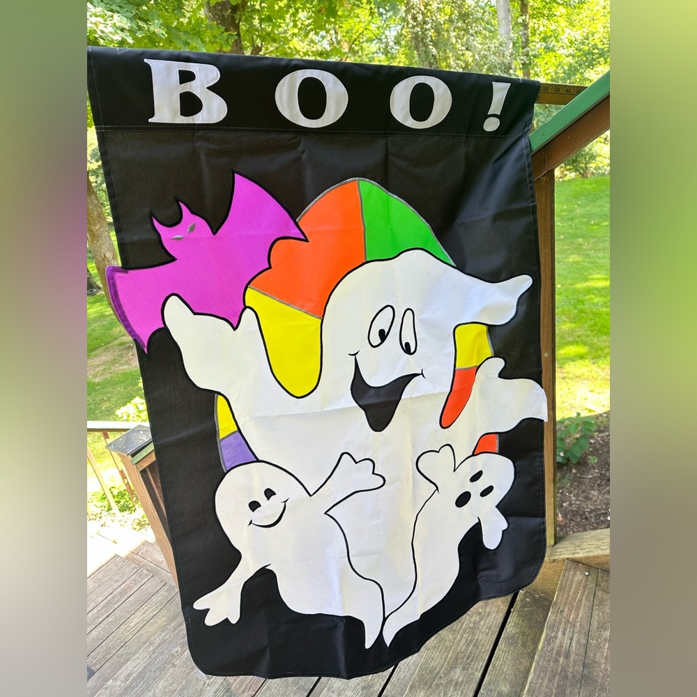 BOO! New Lrg Vintage Halloween Flag Ghosts Bright Colors Nylon Jetmax  1990’s